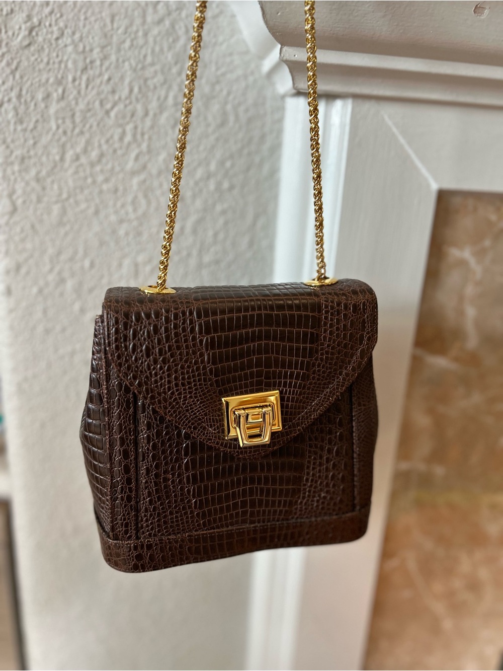 Vintage 1980s Frenchie Faux Alligator Gold Chain Shoulder Bag
